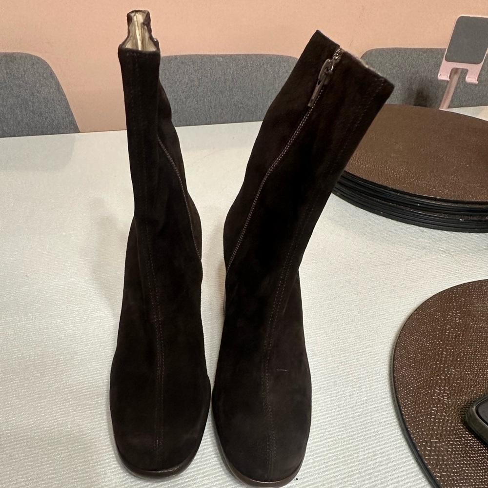 Vero Cuoio Dark Brown Heeled Boots